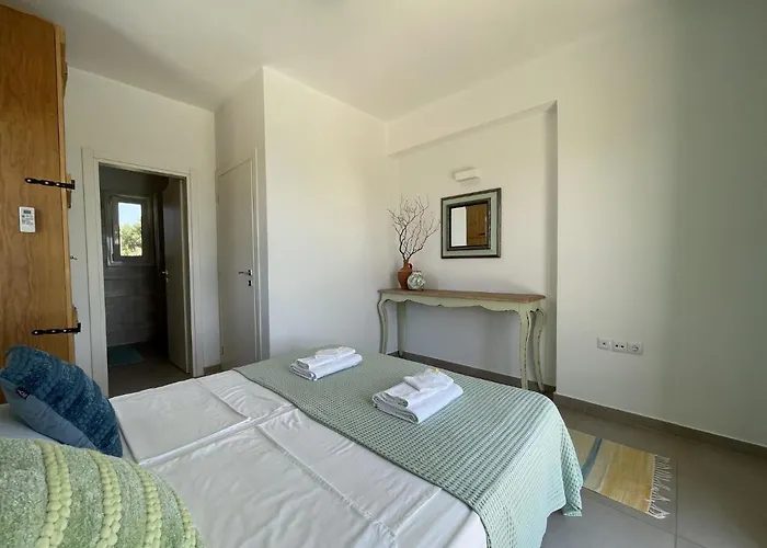 In With Pool Βίλα *