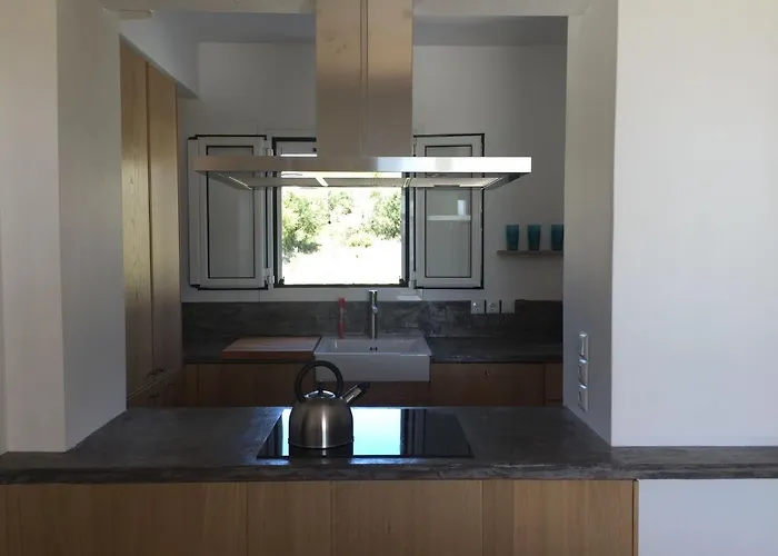 Villa In With Pool Kamária